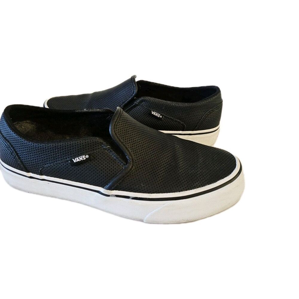 VANS Tennis Shoes  Size 9.5
